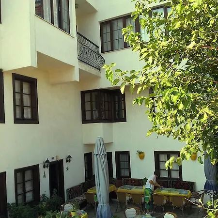 Hotel Cennet *